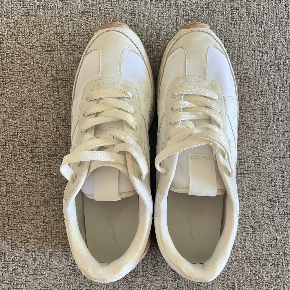 White Casual Sneakers